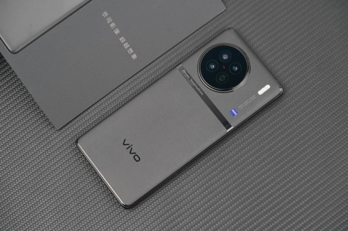 Trên tay Vivo X90