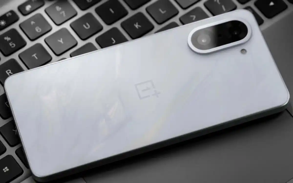 oneplus ace5 racing 1