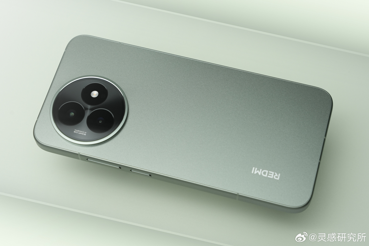 Cận cảnh Redmi K80 Ultra với độ hoàn thiện tốt