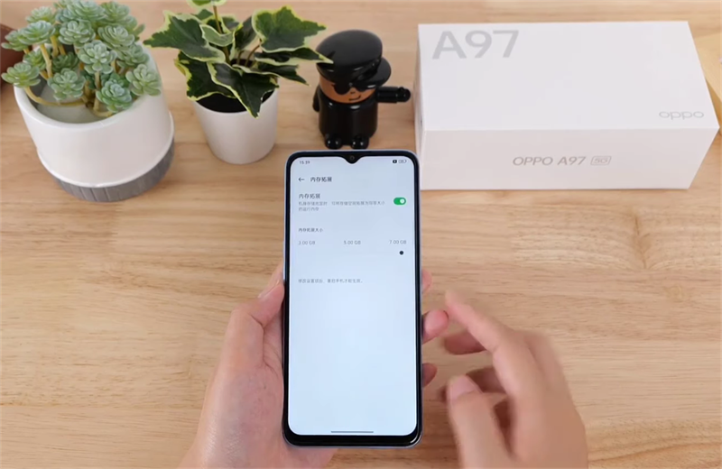 Trên tay OPPO A97 5G: Thiết kế tươi mới, cấu hình tốt với Dimensity 810, camera 48 MP Trên tay OPPO A97 5G: Thiết kế tươi mới, cấu hình tốt với Dimensity 810, camera 48 MP