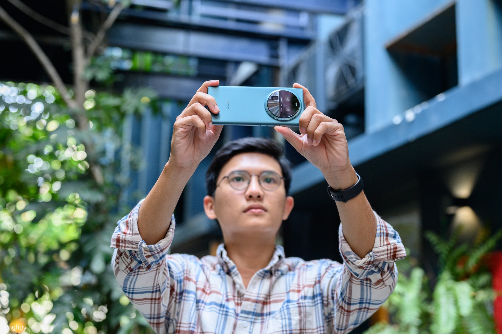 trentay_oppo_findx6pro_tinhte_pnghuy (2).jpg