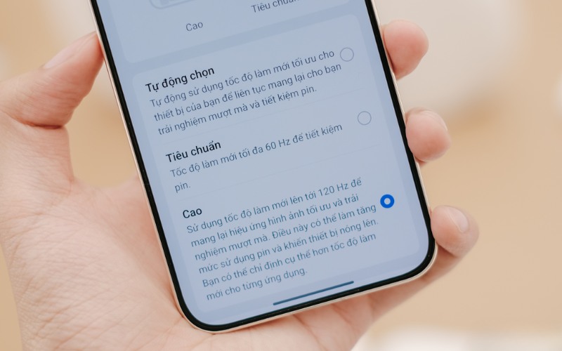 Dung lượng pin khủng 6000mAh và sạc nhanh 80W