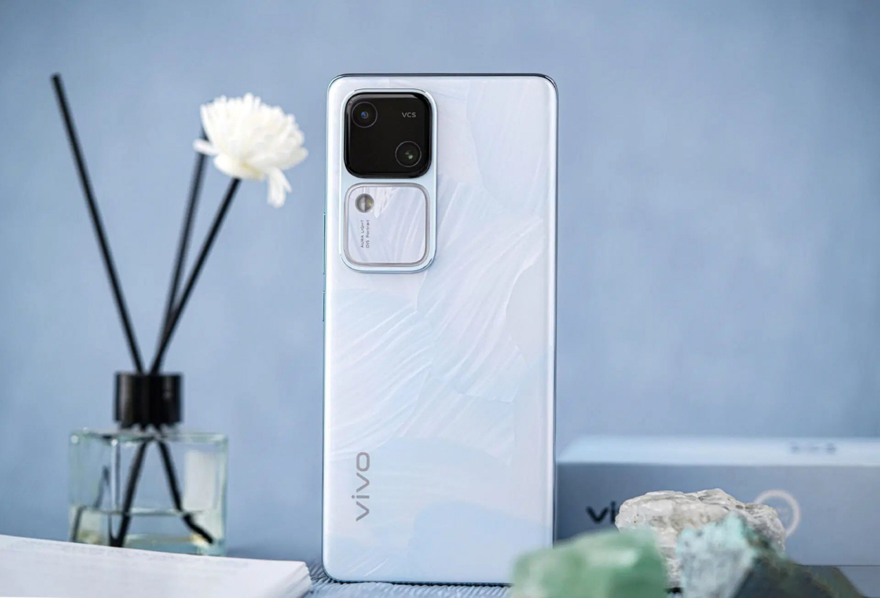 vivo S18