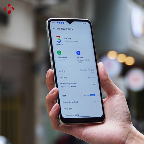 Realme V30