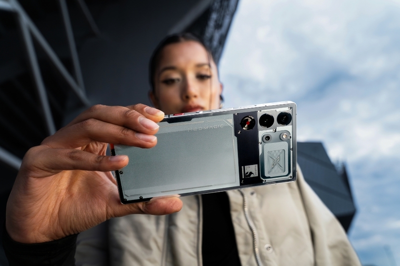 Red Magic 10S Pro 12GB 256GB sở hữu hệ thống camera sau triple