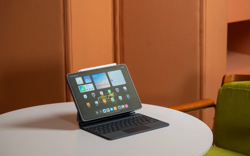 Màn hình LCD độ phân giải 3.2K, tần số 144Hz