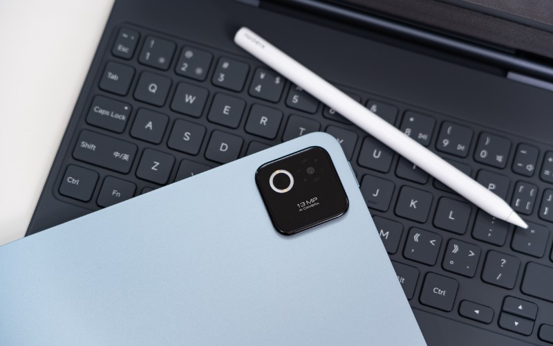 Camera sau 13MP hỗ trợ quay video 4K