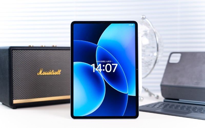 Nâng cấp pin 9.200 mAh, sạc nhanh 45W