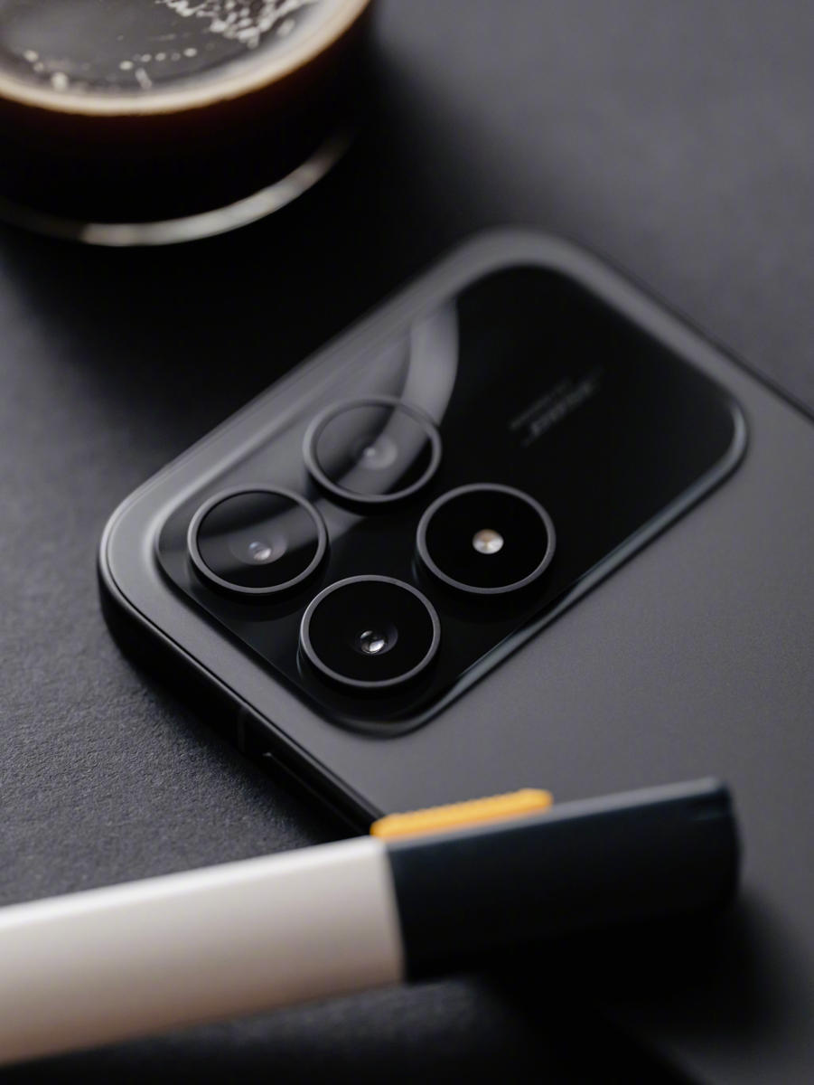 Cận cảnh Xiaomi Redmi K90 với ngoại hình ấn tượng