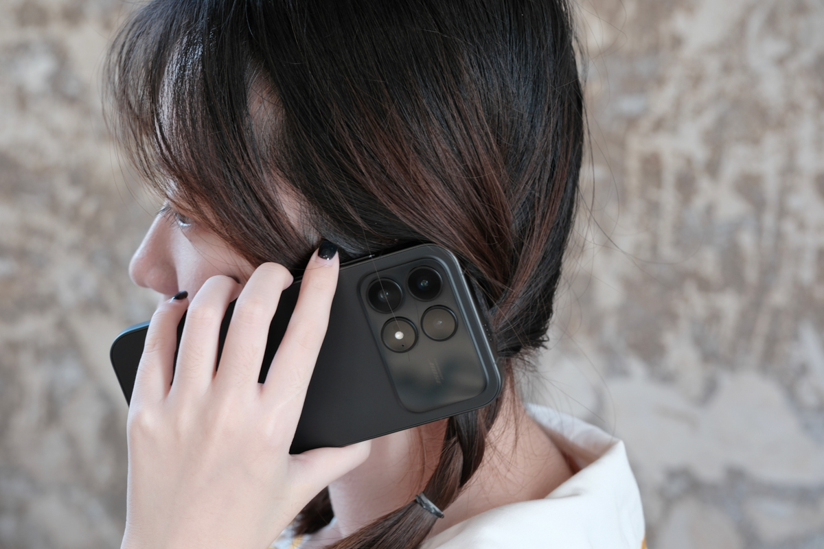 Cận cảnh Xiaomi Redmi K90 với ngoại hình hiện đại