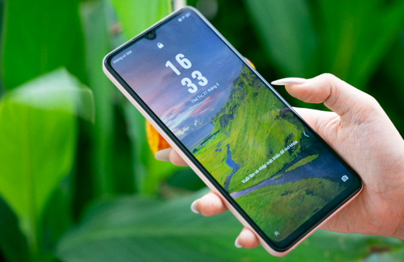 Nubia V70 Max có khả năng chống va đập tốt