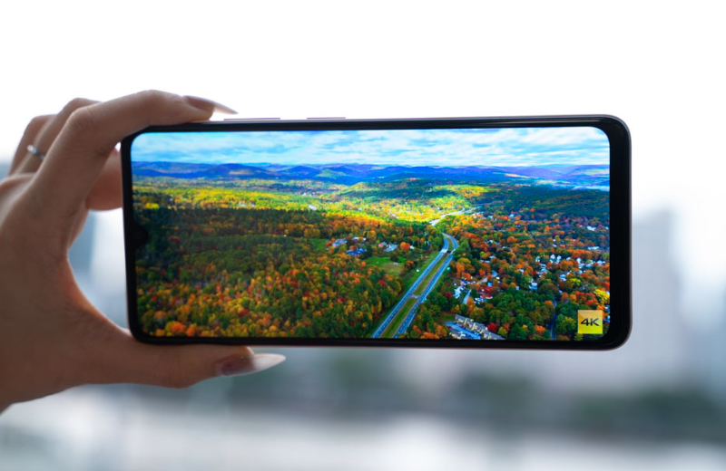 nubia V70 Max màn hình IPS LCD 6,9 inch