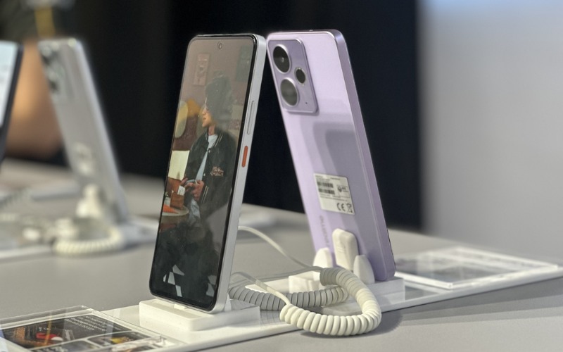 realme 14 5G có pin 6,000 mAh ấn tượng