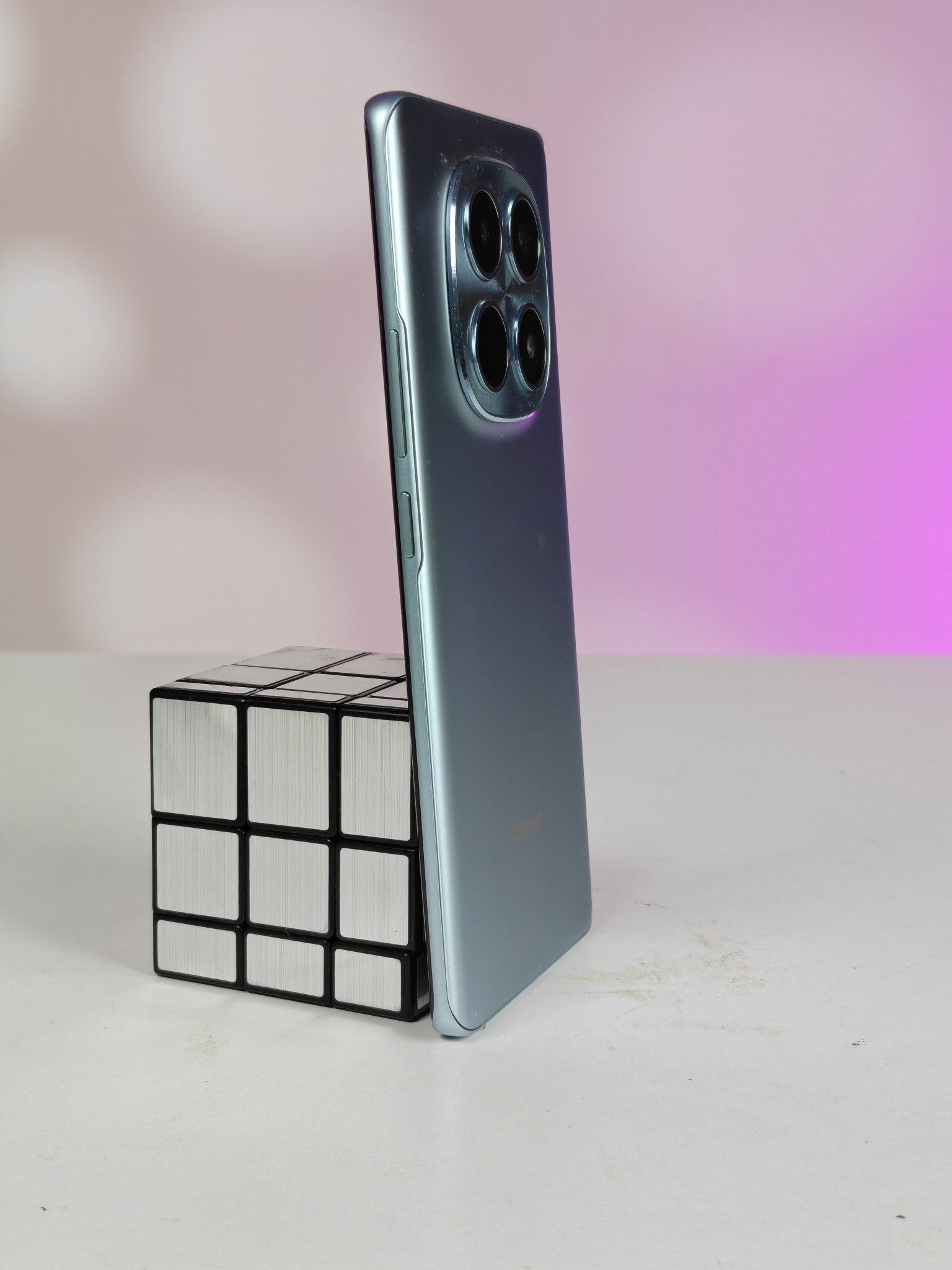 Thiết kế Xiaomi Redmi Note 15 5G siêu mỏng