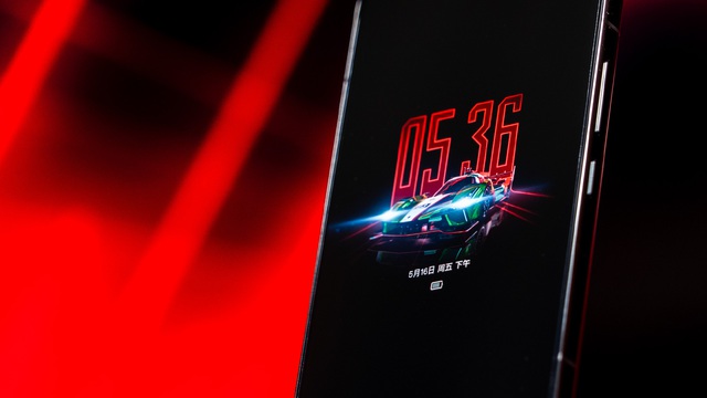 Ảnh thực tế điện thoại Lamborghini "Pro Max" của Xiaomi vừa ra mắt- Ảnh 4.