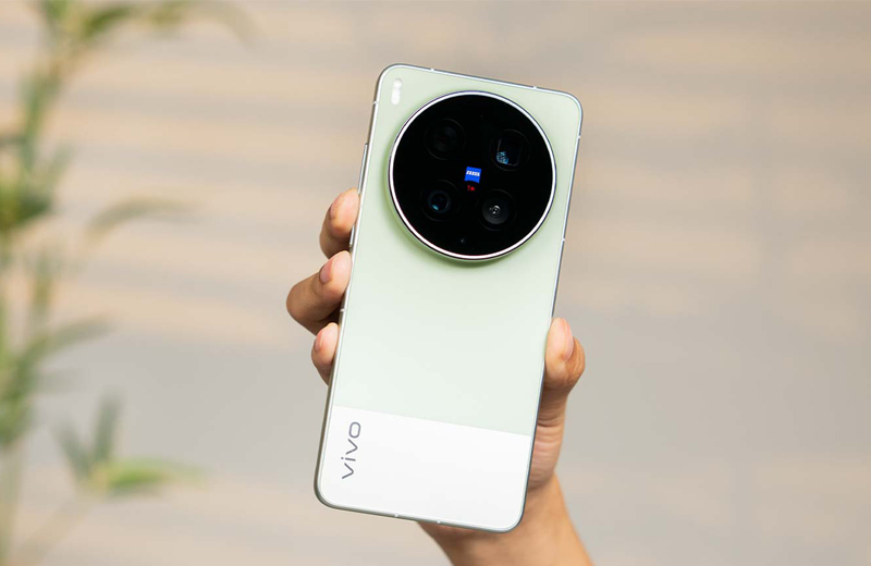 Khung viền máy sử dụng hợp kim titan nhôm chắc chắn