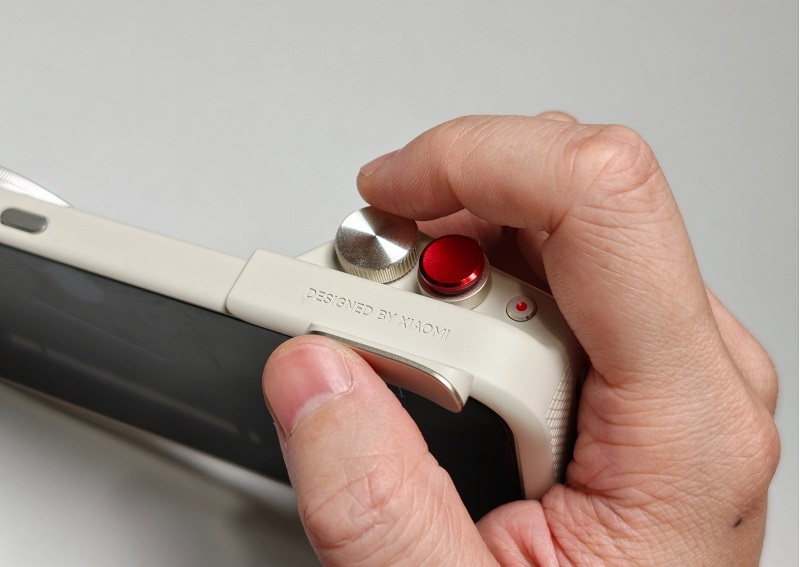 nút chụp ảnh của Xiaomi 17 Ultra Leica Edition