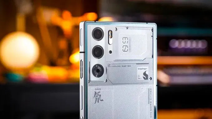 hệ thống camera OIS ZTE Nubia Red Magic 9S Pro Plus Box