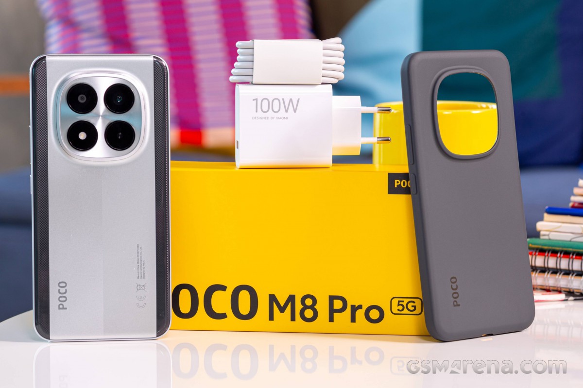 can-canh-poco-m8-pro-13