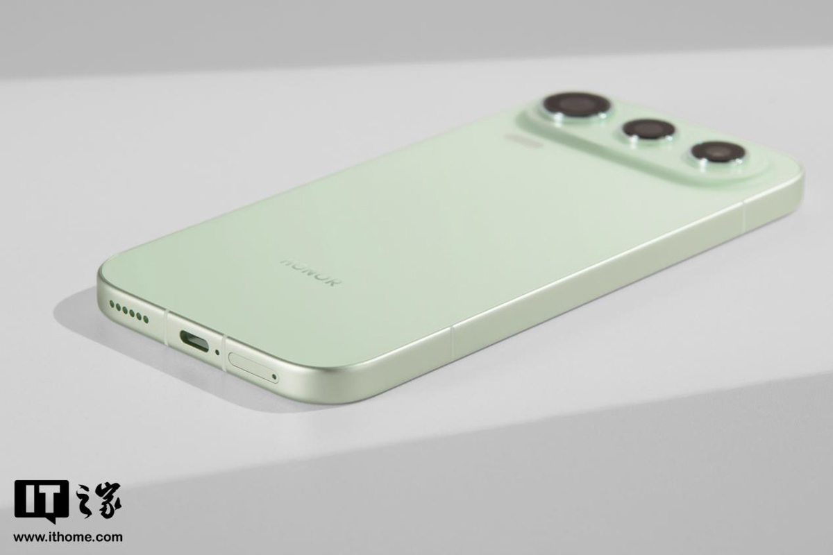 Honor 600 Pro tích hợp viên pin 8000 mAh nhưng thân máy vẫn giữ được độ mỏng nhẹ Honor 600 Pro tích hợp viên pin 8000 mAh nhưng thân máy vẫn giữ được độ mỏng nhẹ