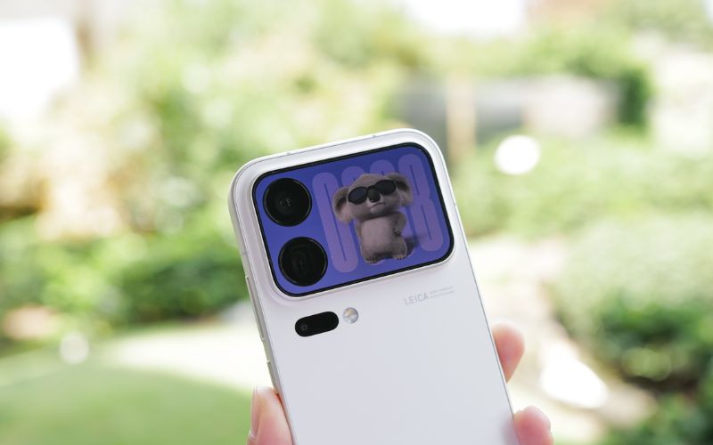 Hệ thống 3 ống kính Leica với bộ đôi 200 MP